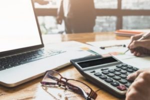 ملتقى علمي وطني موسوم ب ” دور الأساليب والطرق الكمية في إدارة ومراقبة تسيير المؤسسات الناشئة”، تأجيل الملتقى إلى يوم 05 ديسمبر 2024