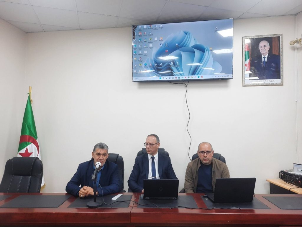 تقديم محاضرتين على مستوى كلية الحقوق والعلوم السياسية